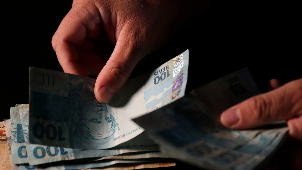 Governo “cumpre” meta fiscal de 2025 com rombo de R$ 61 bi