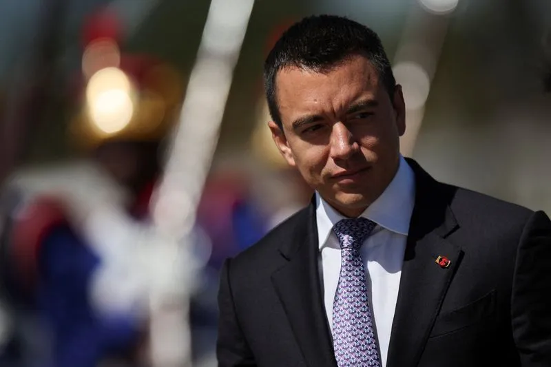 Equador impõe tarifa de 30% sobre produtos da Colômbia