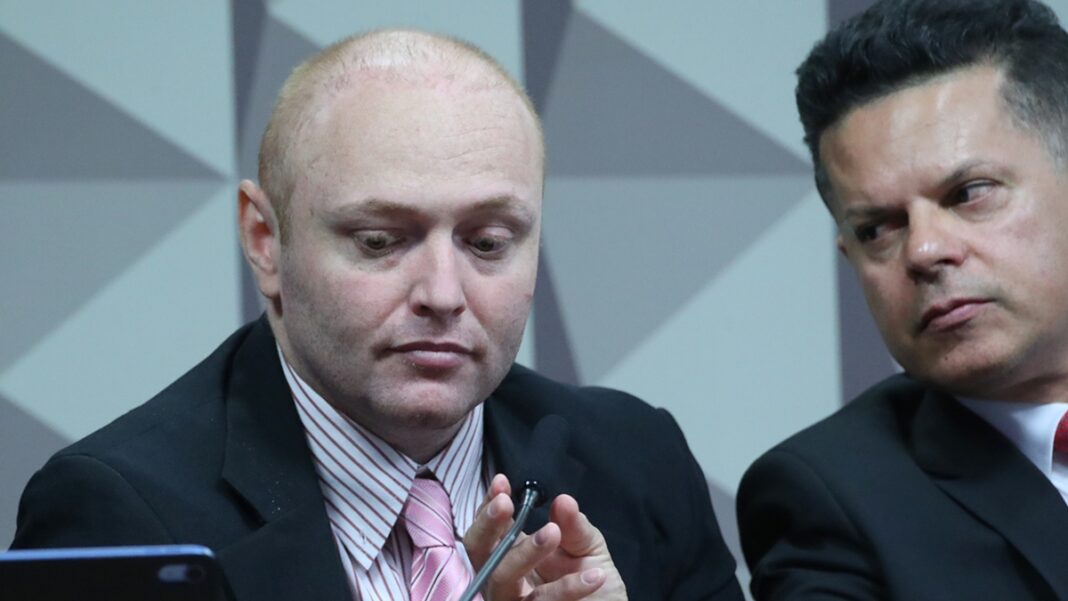 Moraes concede semiaberto ao hacker Walter Delgatti