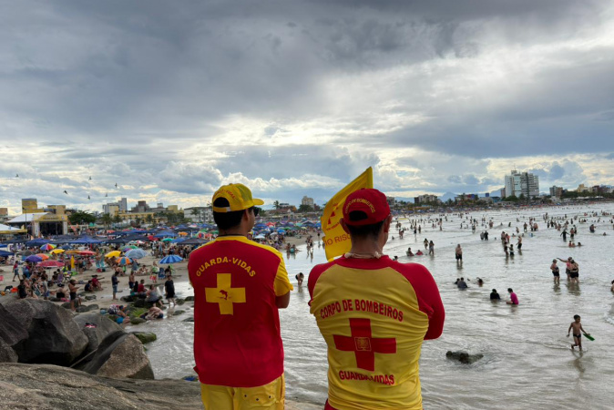 Bombeiros reforçam ações contra afogamento no Litoral e apresentam perfil dos casos