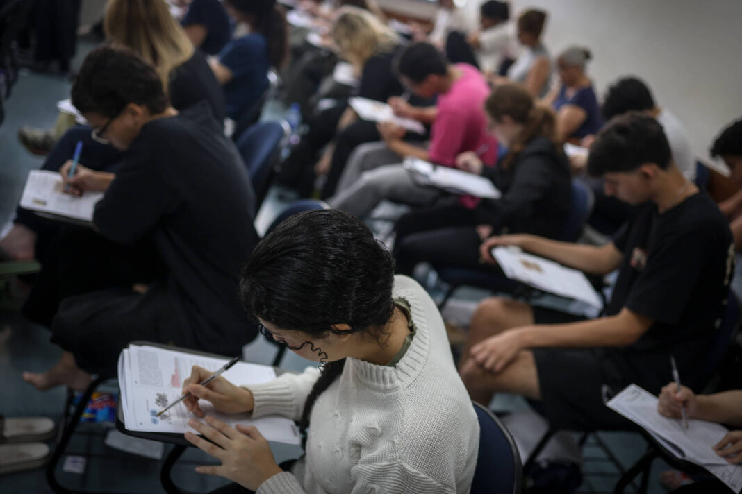 Fuvest esclarece notas de redação do vestibular – 02/02/2026 – Educação