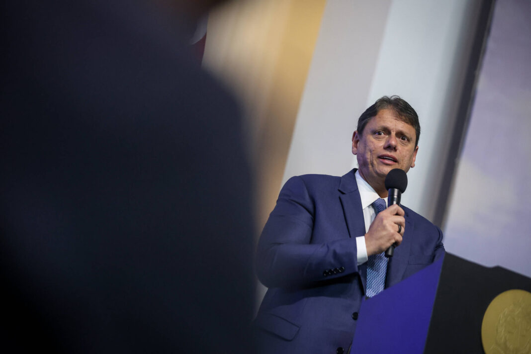 Tarcísio aporta R$ 35 mi em fundo de emergência climática – 16/02/2026 – Painel S.A.