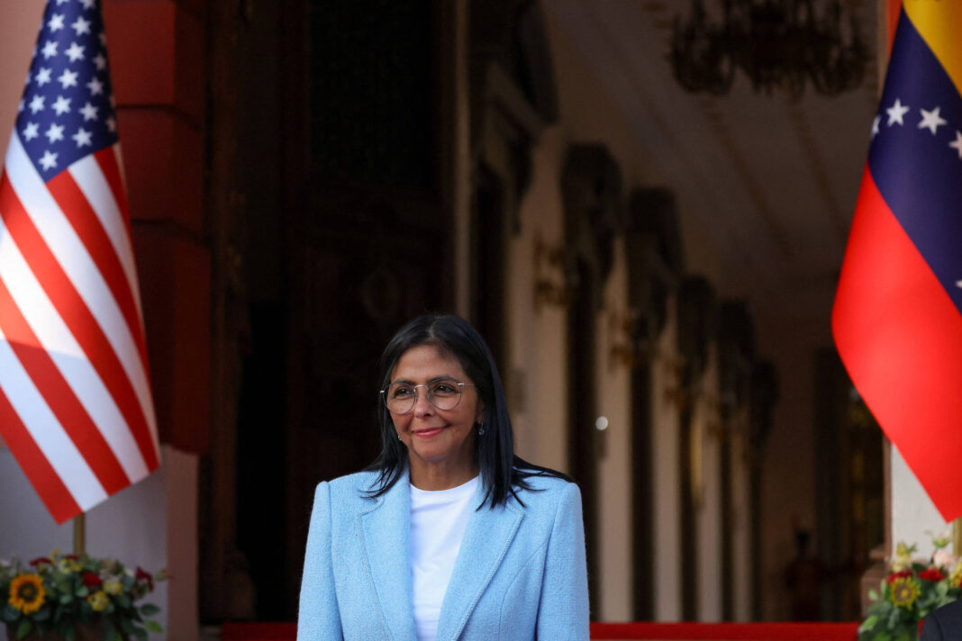 Venezuela: Líder interina é convidada para viajar aos EUA – 12/02/2026 – Mundo
