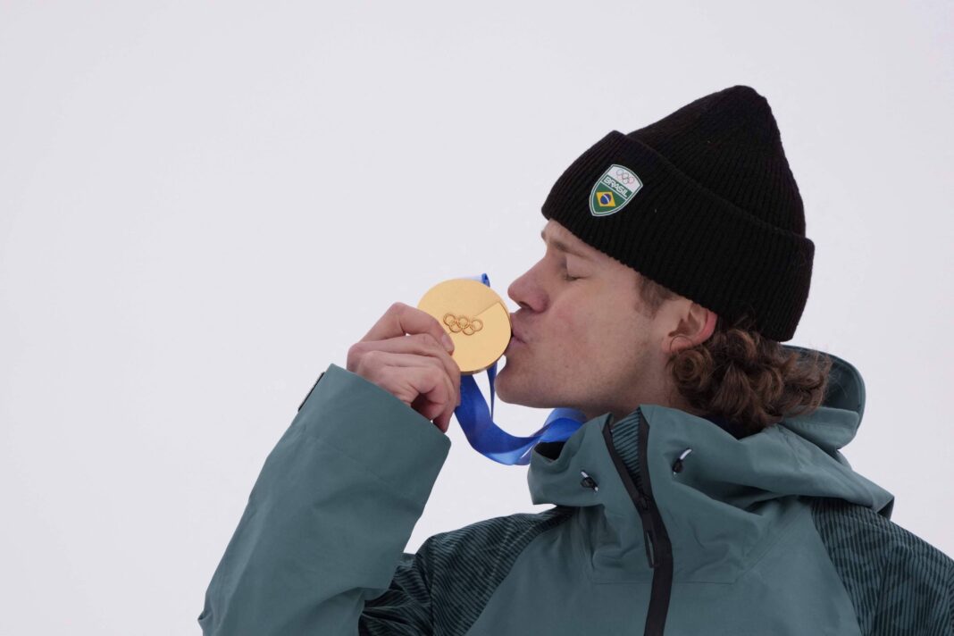 Medalha de Lucas Pinheiro nas Olimpíadas é 100% brasileira – 14/02/2026 – Esporte