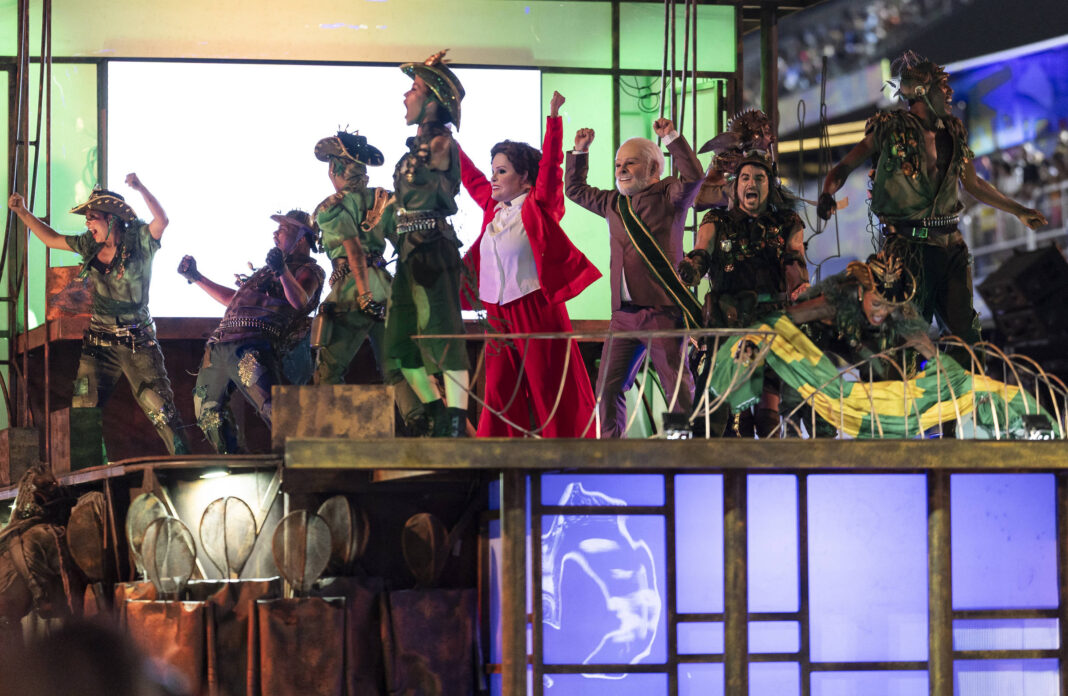 Desfile escancara dois pesos na liberdade de expressão – 19/02/2026 – Cotidiano