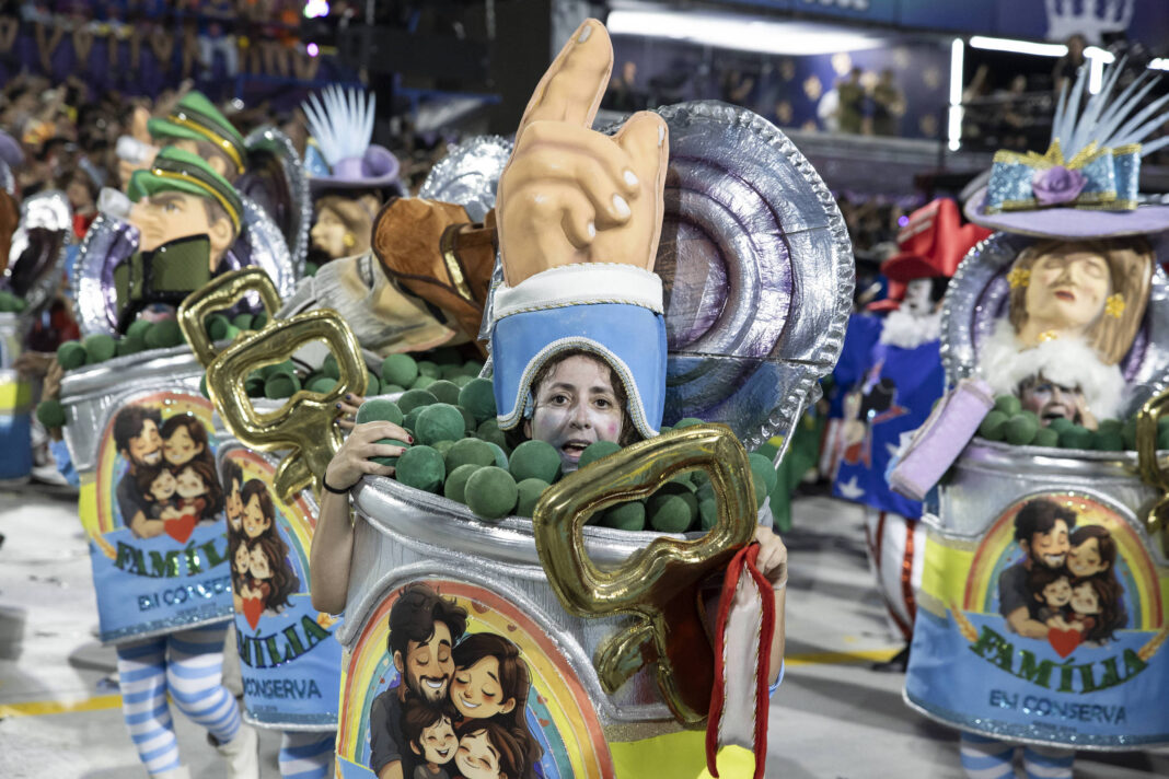Críticas de evangélicos a desfile alarmam Planalto – 18/02/2026 – Política