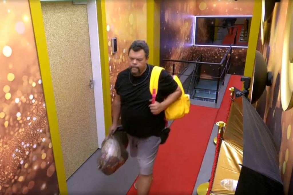 BBB 26: Babu se irrita com Milena e muda de quarto