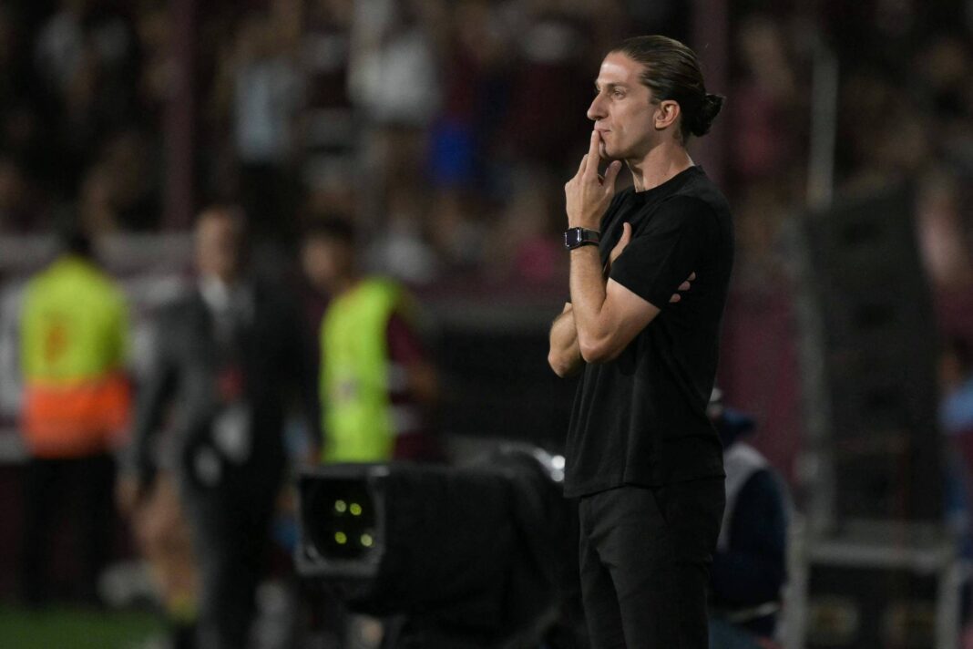 Filipe Luís vê racismo contra Vini Jr. como caso isolado – 20/02/2026 – Esporte