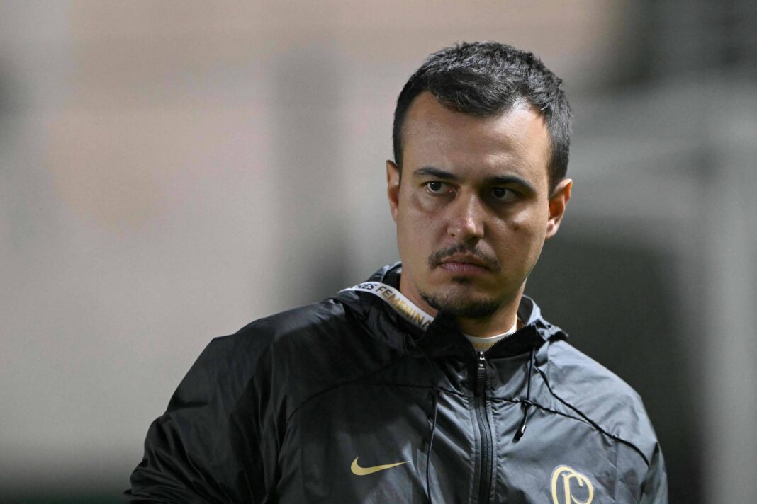Corinthians demite treinador Lucas Piccinato do feminino – 21/02/2026 – Esporte