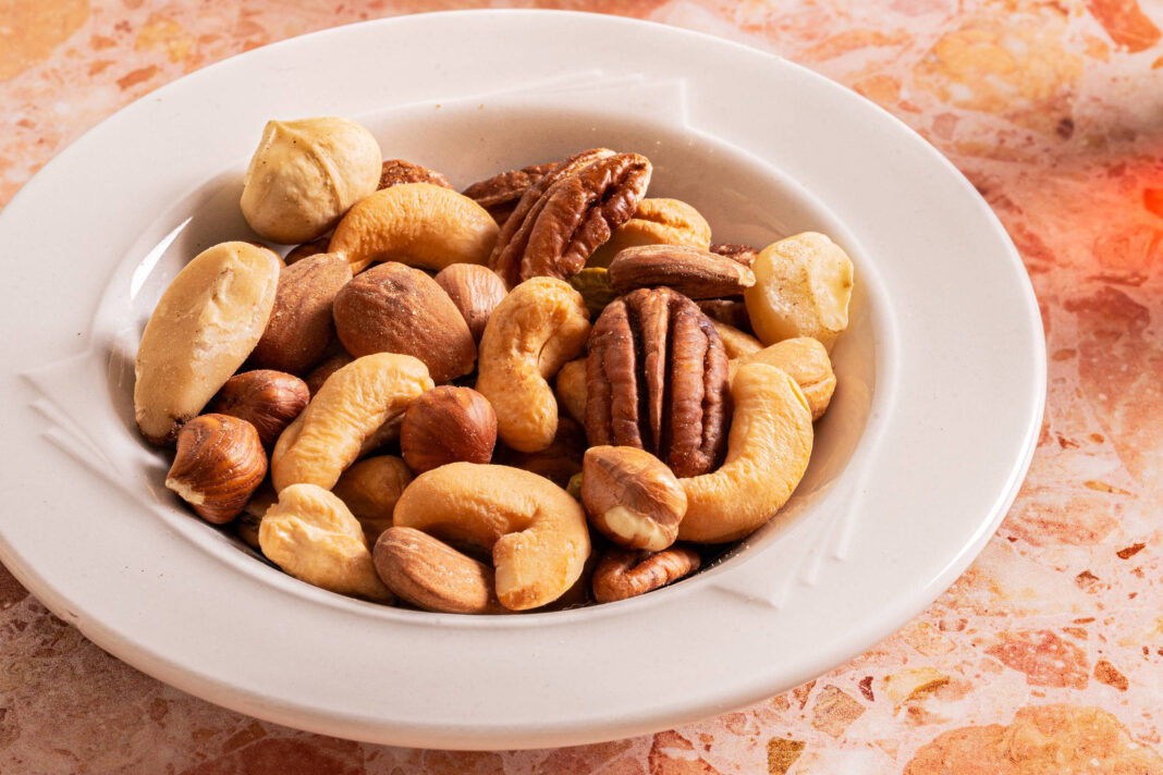 Castanhas controlam apetite e reduzem compulsão por doce – 24/02/2026 – Equilíbrio