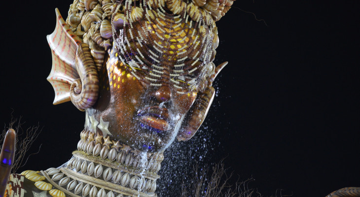 Mocidade, Gaviões e Dragões despontam como favoritas após desfiles do Grupo Especial de São Paulo