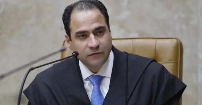 Presidente da OAB parabeniza Messias por indicação ao STF