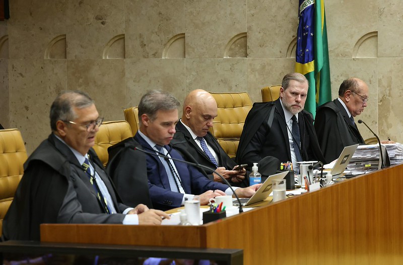 STF julga corte de penduricalhos e supersalários de juízes