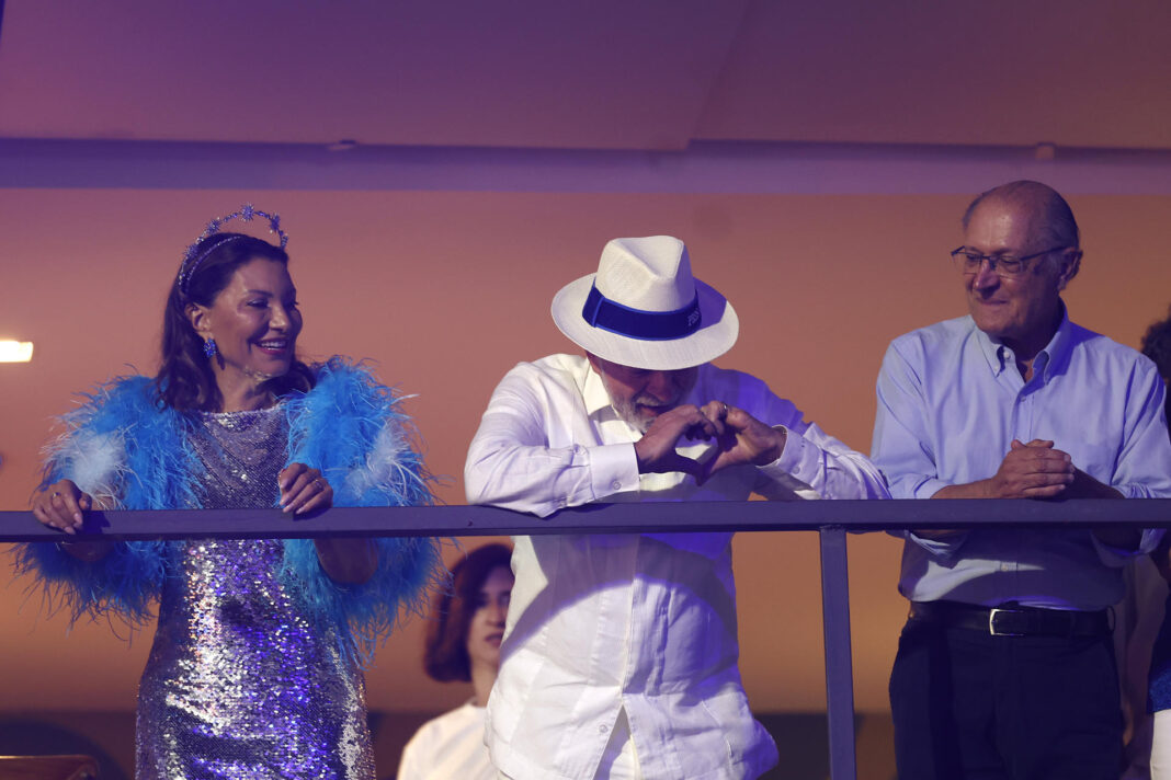 Homenagem a Lula na Sapucaí vira problema para o PT no TSE