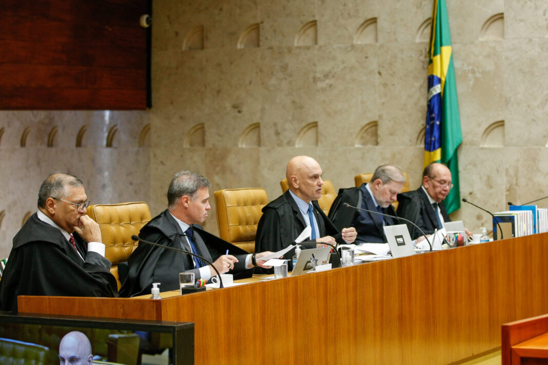 STF atua contra supersalários e penduricalhos no Judiciário