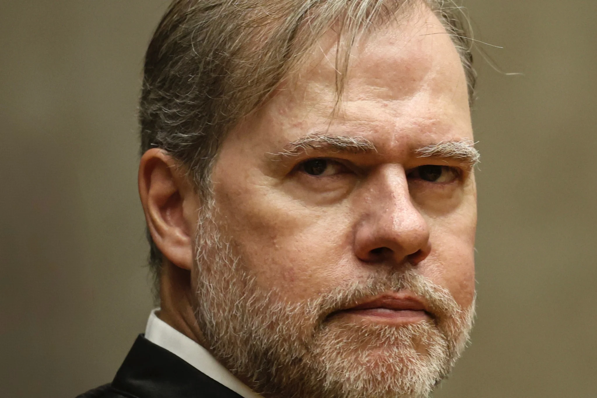 Documento oficial associa título honorário de Toffoli a apoio a resort no Paraná