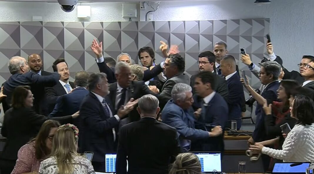 CPMI do INSS aprova quebra de sigilo de Lulinha