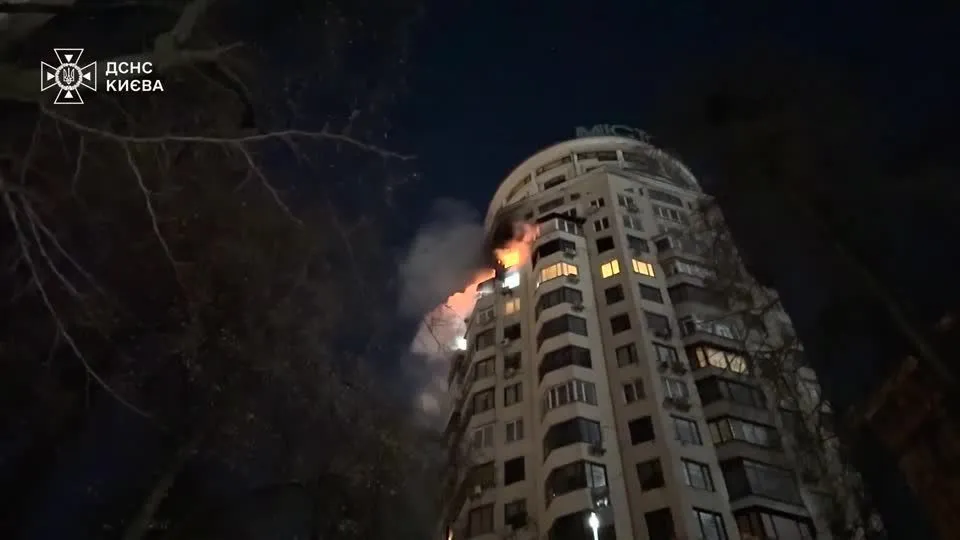 Ucrânia ajustará negociação de paz após novo ataque da Rússia, diz Zelensky