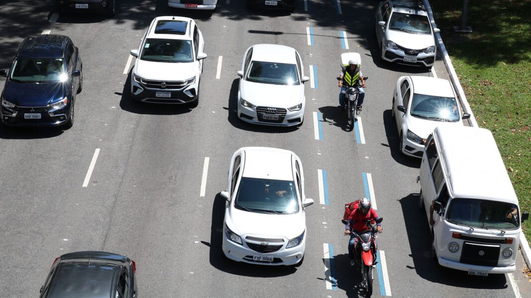 Da escala 6×1 ao tarifaço de Trump: por que governantes conseguem o oposto do que pretendem