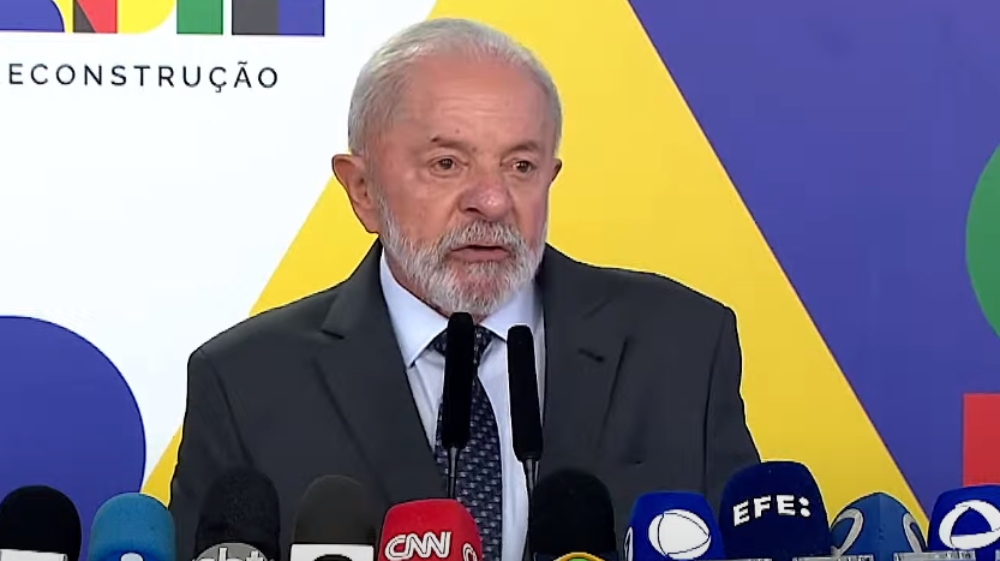 Lula afaga Judiciário e nega que STF “toma para si” atribuições de outros poderes