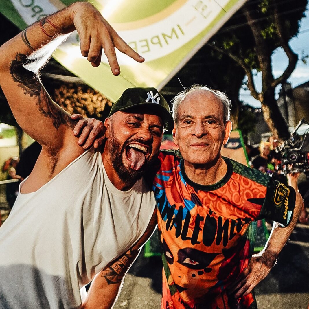 Ney Matogrosso faz um portelense torcer pela Imperatriz Leopoldinense…