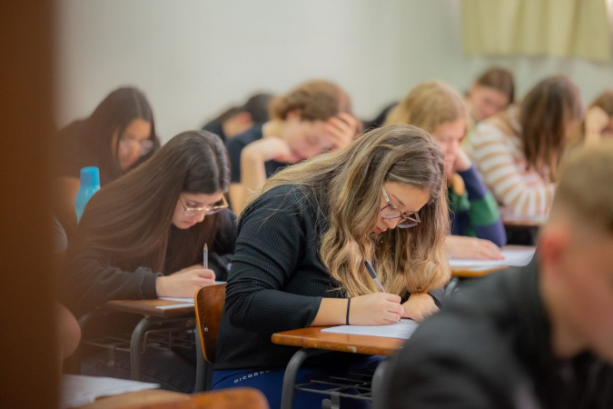 Unespar promove no domingo o Vestibular Especial para cursos incorporados do Uniuv