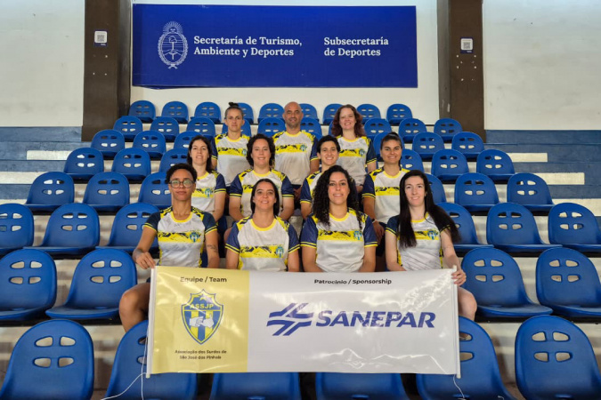 Time de futsal para surdas apoiado pela Sanepar busca o Mundial de Clubes na Argentina