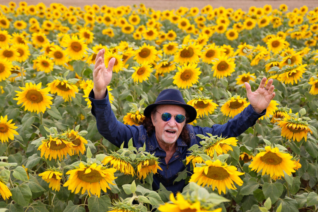 Me sinto com 80 anos ao contrário; oito, diz Alceu Valença – 11/03/2026 – Música