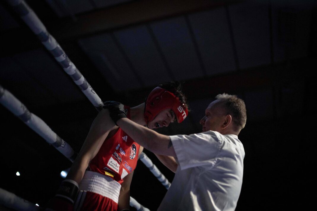 Boxe ajuda adolescentes da Groenlândia a lidar com trauma – 20/03/2026 – Esporte