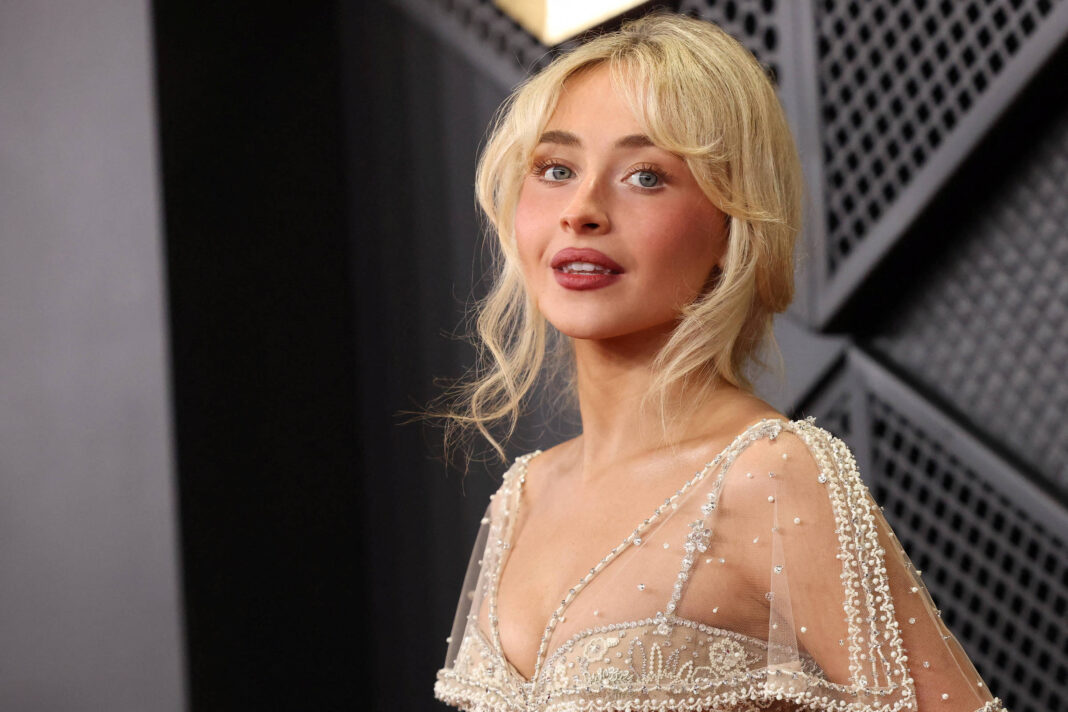 Sabrina Carpenter curte jantar em noite paulistana – 20/03/2026 – Celebridades