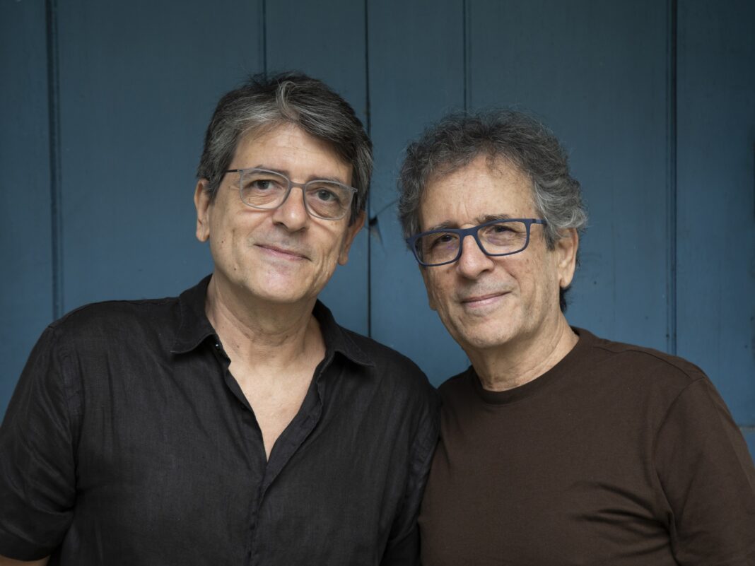 Irmãos Chico e Mario Adnet cultuam o passado em ‘Falso antigo’, álbum com Macalé, Mosquito e Mônica Salmaso