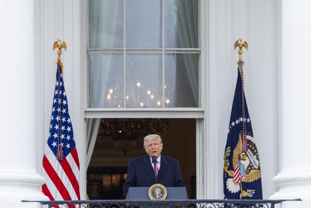 Governo Trump lança aplicativo para atualizações oficiais