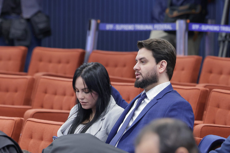 Princípio de rebelião levou à transferência de Filipe Martins, revela defesa