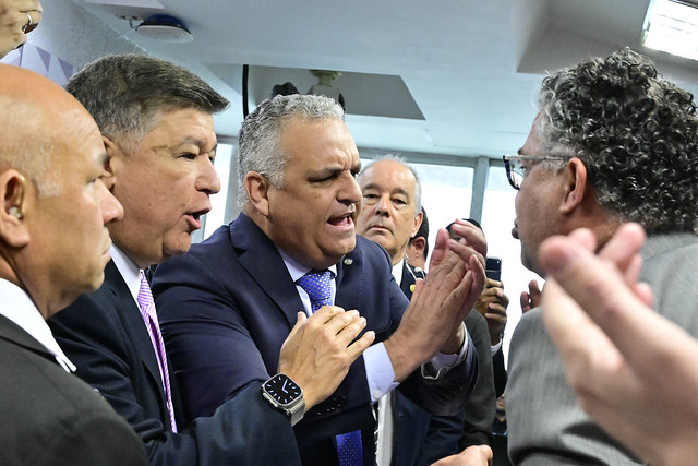 CPMI do INSS reage à decisão de Flávio Dino e fala em “grave interferência”