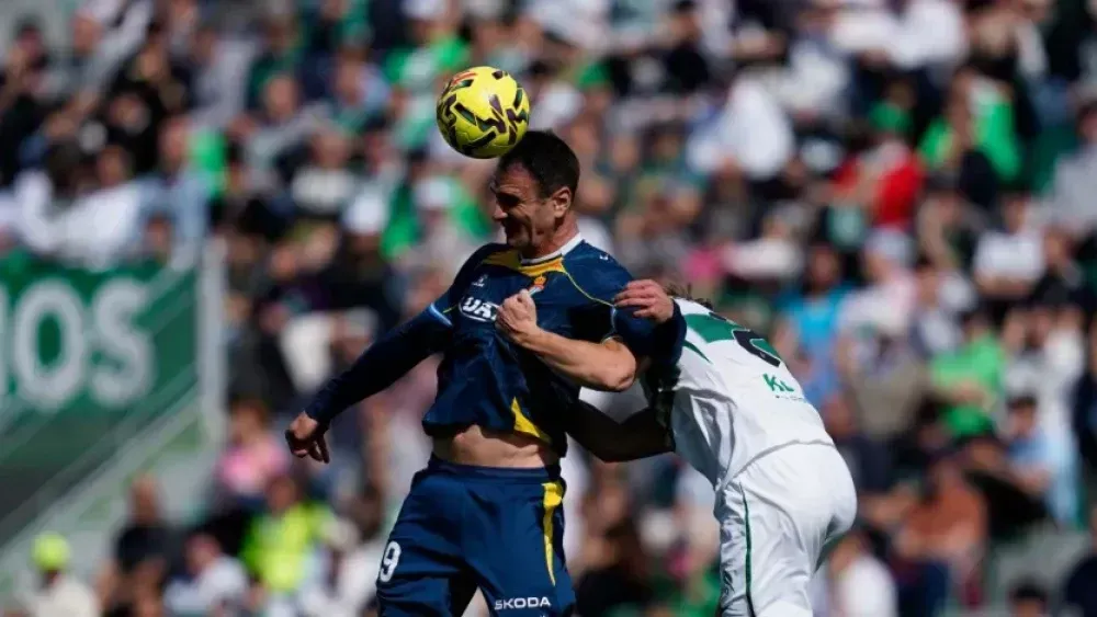 Protocolo antirracismo entra em ação, e jogo na Espanha é paralisado