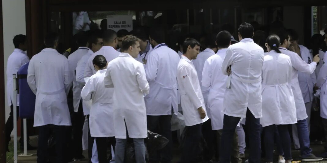 Concurso para área médica de hospitais universitários será no domingo