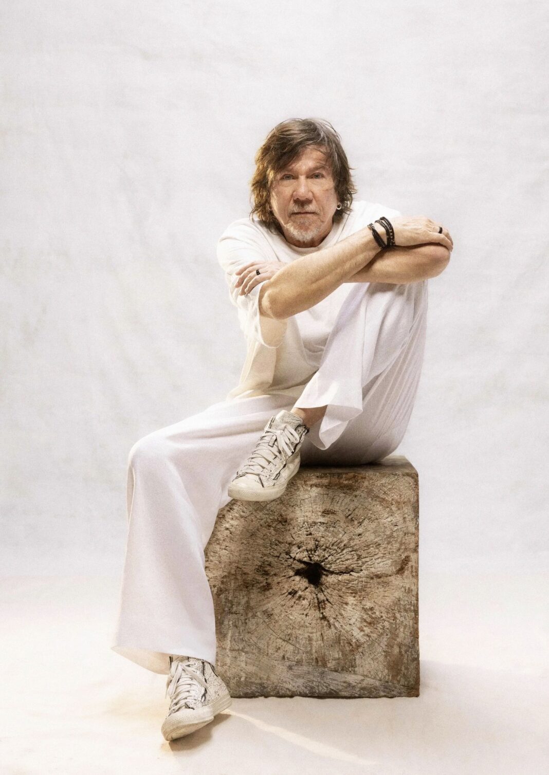 Lenine transita por Brasil e Argentina, de maio a setembro, com a turnê ‘Eita’