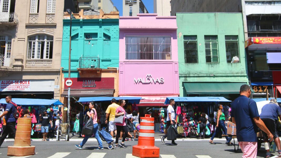 Por que o desemprego baixo esconde riscos na economia?