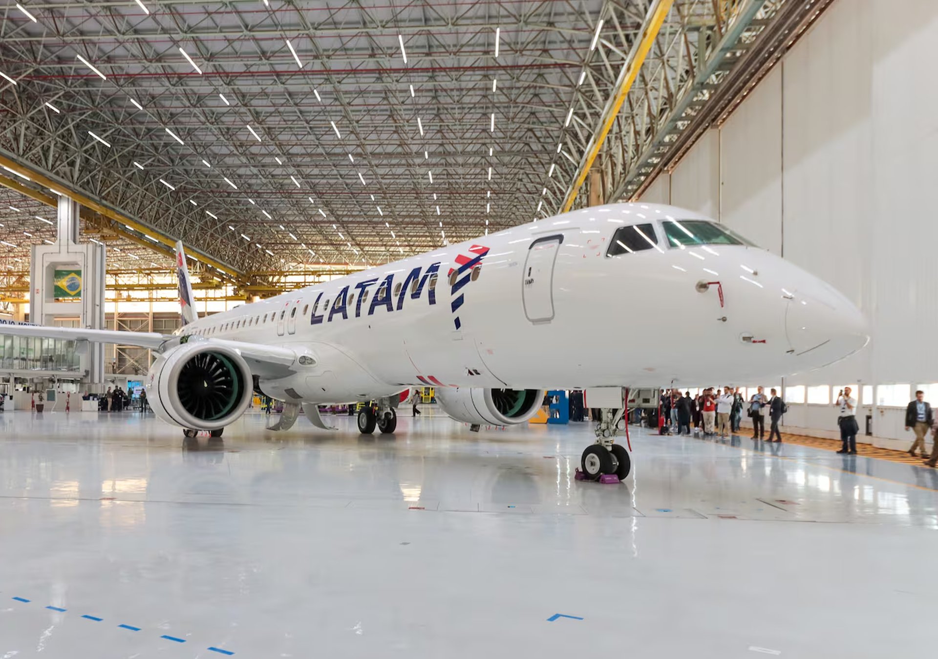 Paraná terá novas rotas com aviões Embraer da Latam