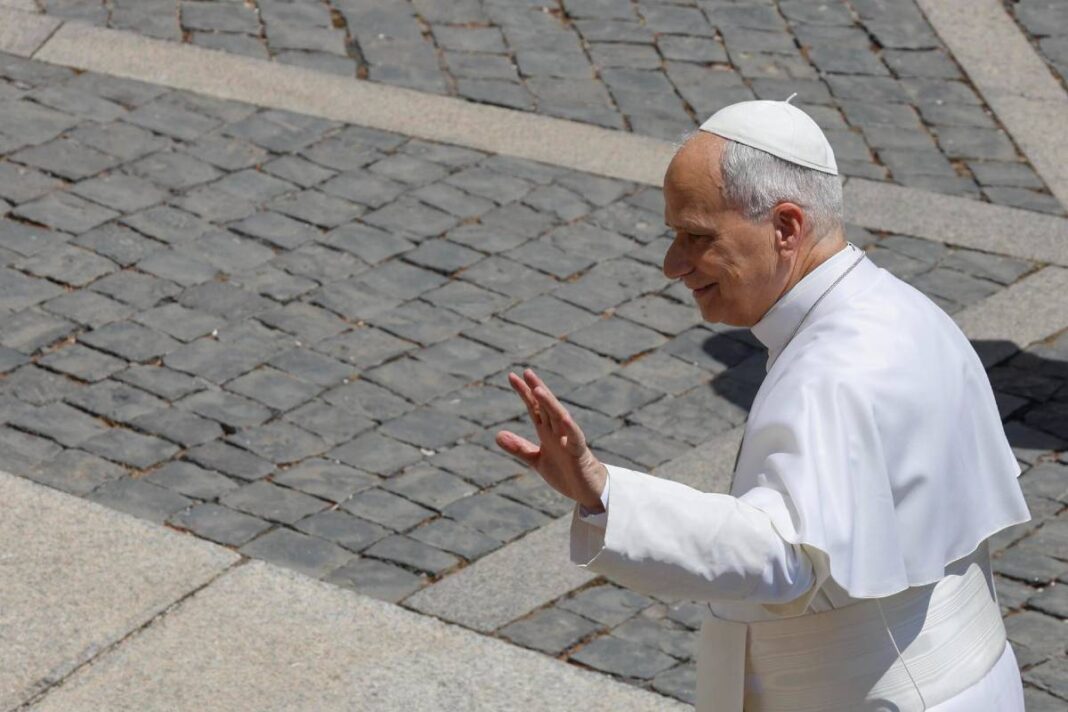 Papa Leão XIV nomeia jesuíta e religiosa para liderar processo sinodal da Igreja